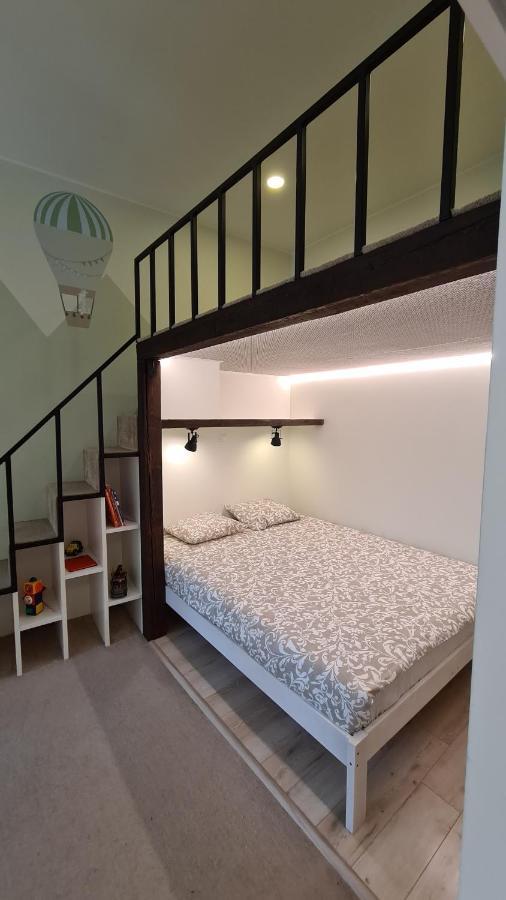 Family Apartment In Klaipeda Old Town Exterior foto